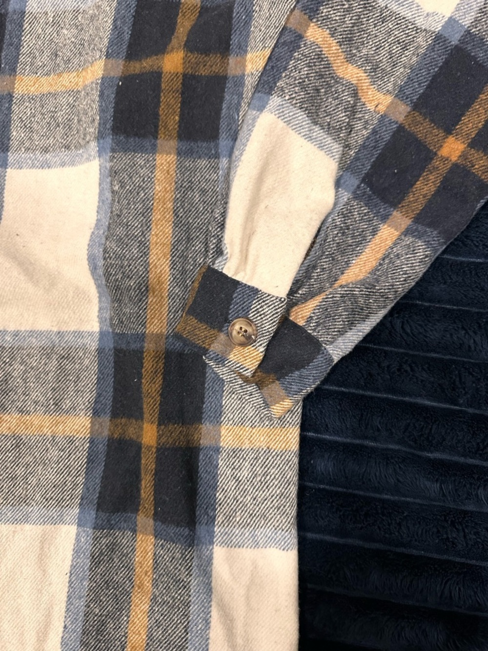 Long Fall Shacket - Picture 4 of 5